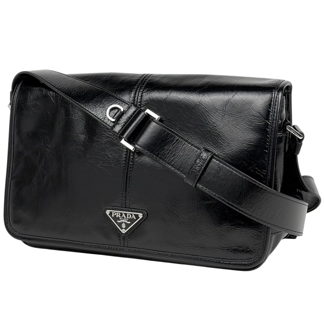 Prada PRADA Shoulder Bag Logo Plate Leather Nero (Black) 2VD073 Women's: --- Catalog ---Category: SizeSize (HxWxD): 19cm x 29cm x 11cm / 7.48'' x 11.41'' x 4.33''Category: DesignType: Shoulder bagColor: BlackGender: WomenMaterial: Leather Category: GeneralBrand: Prada--- I