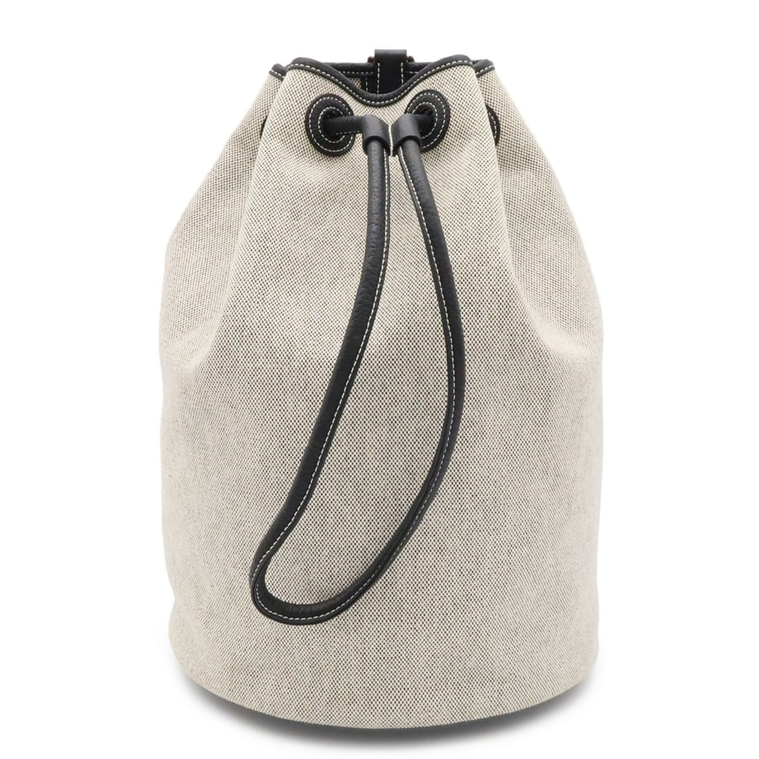 HERMES Sac Marine Recife MM Shoulder Bag, Toile H Leather, Light Gray/Black: --- Catalog ---Category: SizeSize (HxWxD): 36.5cm x 24cm x 24cm / 14.37'' x 9.44'' x 9.44''Category: DesignType: Shoulder bagColor: Black, Light gray, WhiteGender: WomenMaterial: Toile H Category: Gen