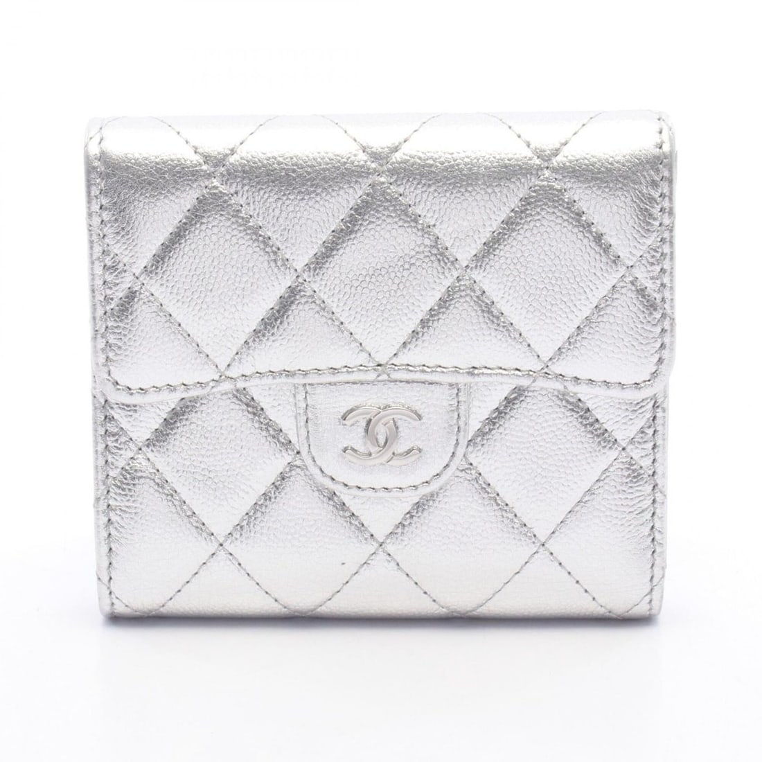 Chanel Classic Small Flap Wallet, Tri-fold Caviar Leather (Grained Calfskin), Women's, Silver Tone,: --- Catalog ---Category: SizeSize (HxWxD): 10cm x 11.5cm x 3cm / 3.93'' x 4.52'' x 1.18''Category: DesignType: Wallet (tri-fold)Color: SilverGender: WomenMaterial: Grained Calfskin Category: GeneralMP