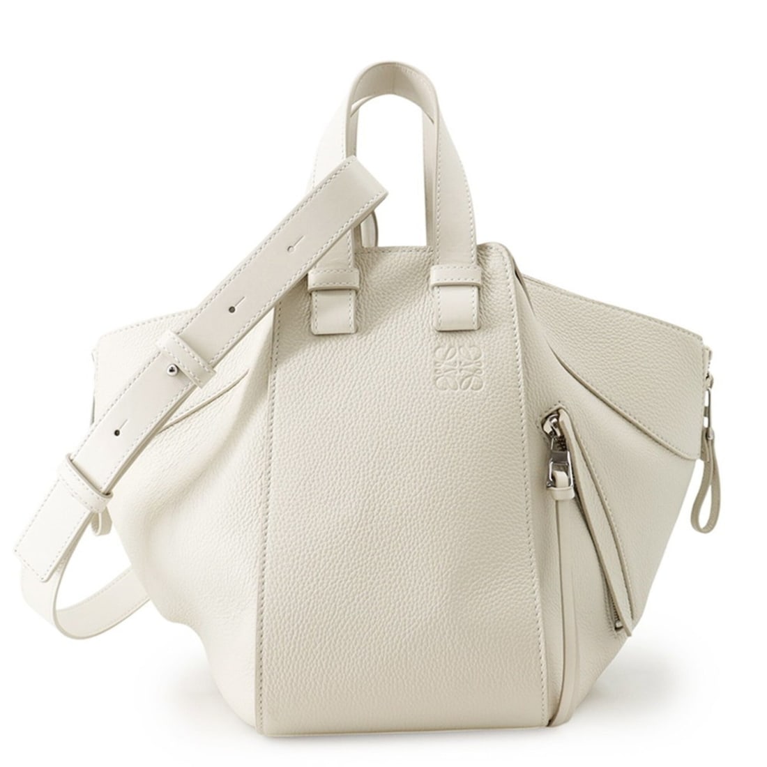 Loewe Hammock Small Leather Handbag A538S35X51 LOEWE 2-way Shoulder Bag White: --- Catalog ---Category: SizeWeight: 690g / 1.52lb.Size (HxWxD): 23.5cm x 13.5cm x 30cm / 9.25'' x 5.31'' x 11.81''Strap Length: 65cm - 97cm / 25.59'' - 38.18''Category: DesignType: Handbag, Shoulder 