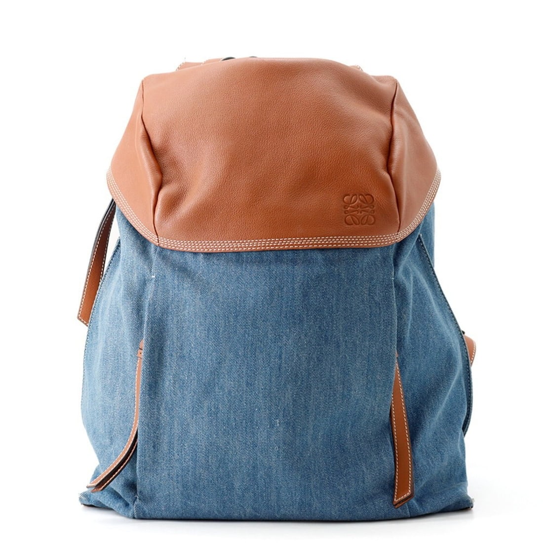 Loewe backpack T Backpack Small Denim Leather 316.28.P32 LOEWE handbag: --- Catalog ---Category: SizeWeight: 1.06kg / 2.33lb.Size (HxWxD): 40cm x 34cm x 12cm / 15.74'' x 13.38'' x 4.72''Category: DesignType: BackpackColor: BlueGender: WomenClosure: ZipperMaterial: Denim ,