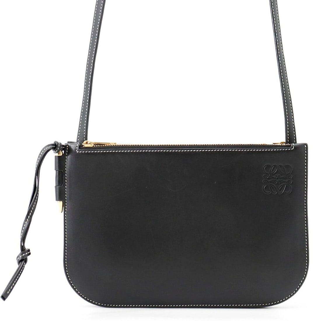 Loewe Shoulder Bag Gate Double Zip Handbag Pouch 113.54.Z43 LOEWE Black: --- Catalog ---Category: SizeWeight: 250g / 8.81oz.Size (HxWxD): 14cm x 21.5cm x 1.5cm / 5.51'' x 8.46'' x 0.59''Strap Length: 105cm - 125cm / 41.33'' - 49.21''Category: DesignType: Handbag, Shoulder 