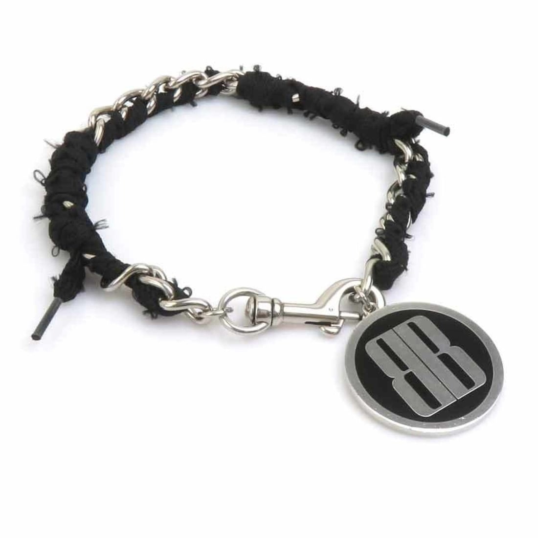 Balenciaga choker, metal, black and silver, women's, 832955 h32458k: --- Catalog ---Category: SizePendant Size: 50mm x 50mm / 1.96'' x 1.96''Neck Circumference: 48.5 cm / 19.09''Category: DesignColor: Black, SilverGender: WomenMaterial: MetalNecklace Type: ChokerCatego