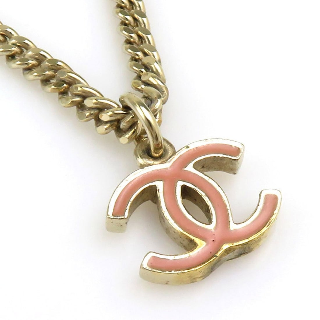 Chanel necklace, metal, gold, pink, women's, 56801j: --- Catalog ---Category: SizePendant Size: 10mm x 15mm / 0.39'' x 0.59''Neck Circumference: 41 cm / 16.14''Category: DesignColor: Gold, PinkGender: WomenMaterial: MetalNecklace Type: NecklaceCategory: