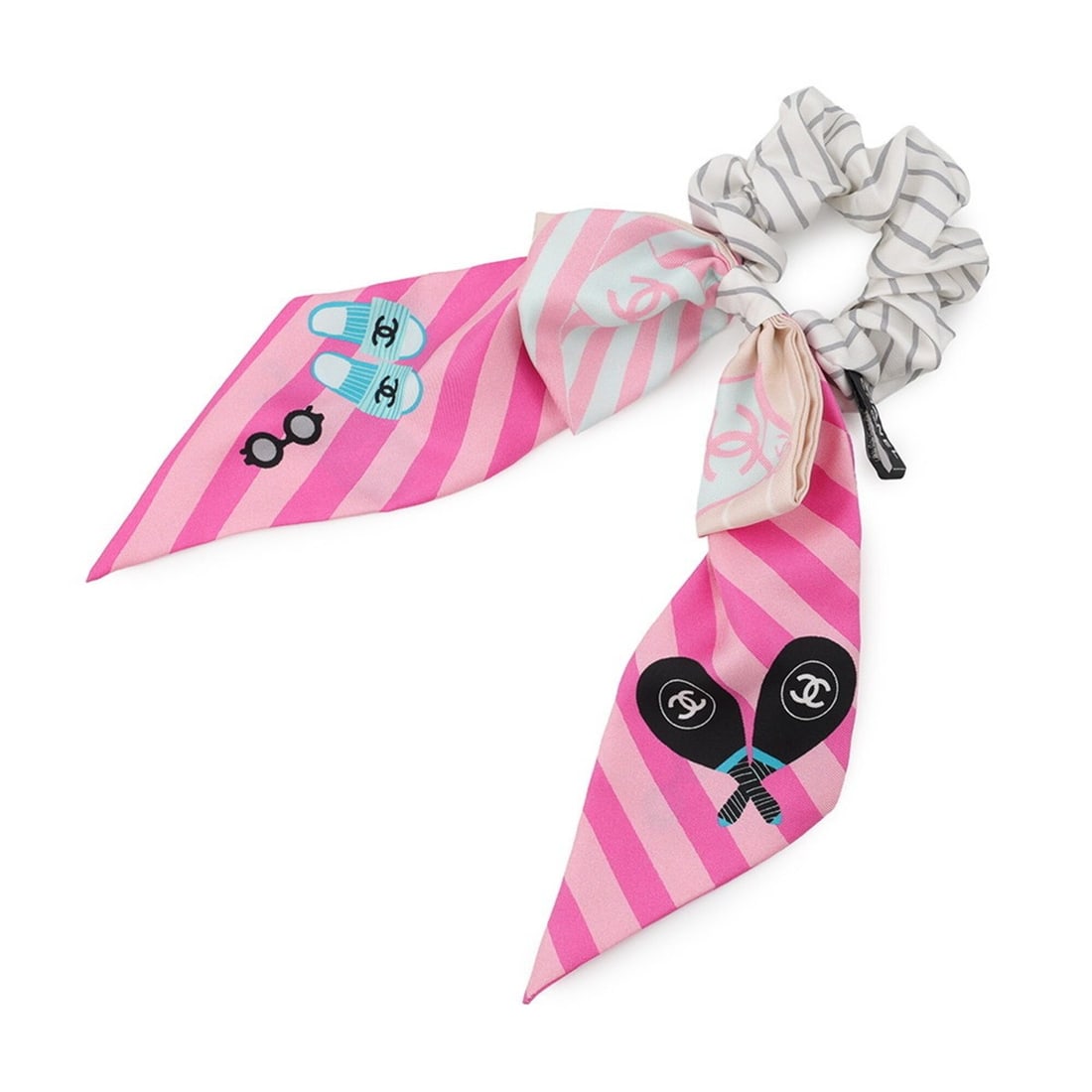 Chanel scrunchie ribbon Coco mark silk CHANEL hair: --- Catalog ---Category: SizeSize (LxW): 23cm x 15cm / 9.05'' x 5.9''Category: DesignType: ScrunchieColor: Gray, PinkGender: WomenMaterial: NylonCategory: GeneralBrand: ChanelCountry of Origin: Italy-