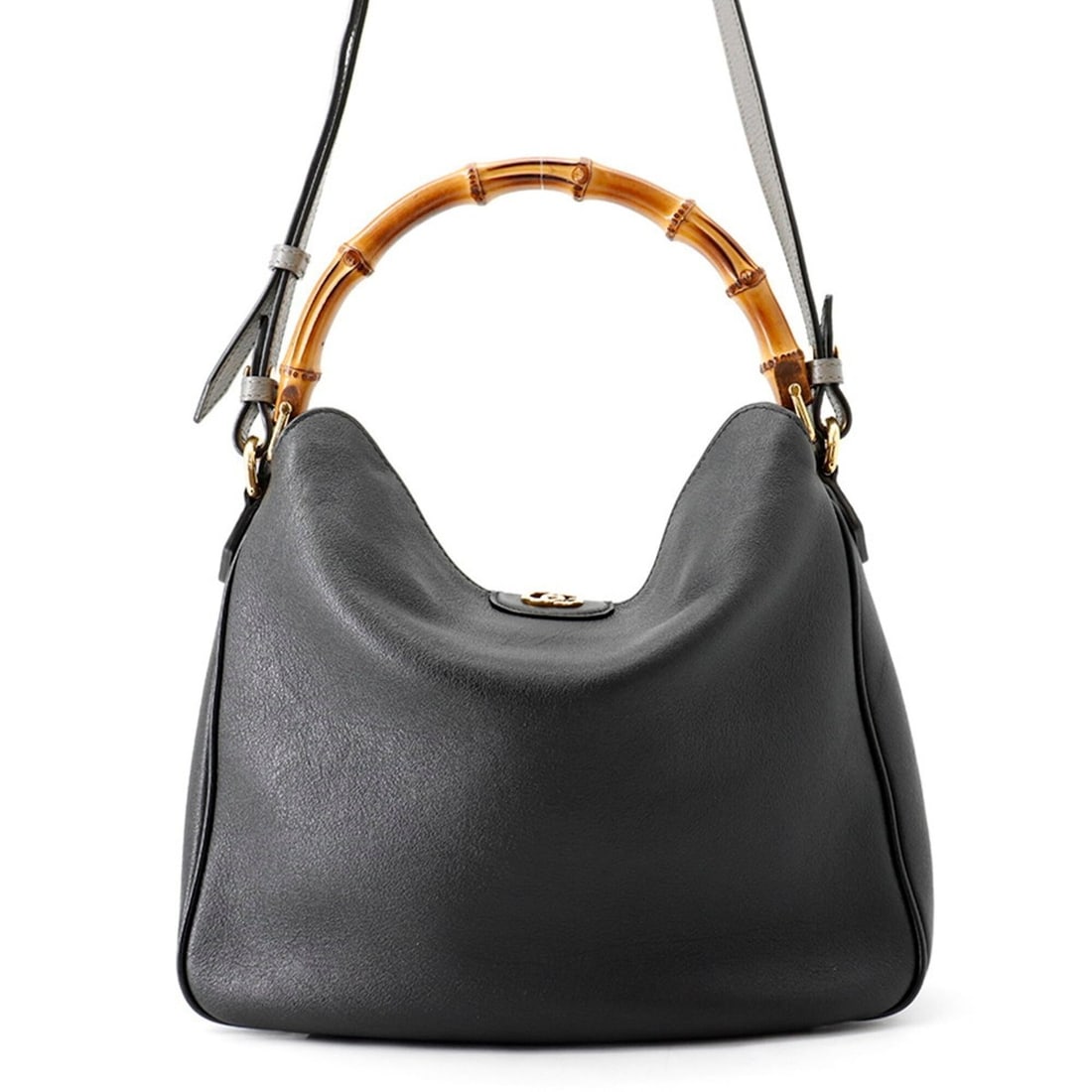 Gucci Diana Bamboo Medium Calf Leather Handbag 746124 GUCCI 2-way Black: --- Catalog ---Category: SizeSize (HxWxD): 25cm x 29.5cm x 9.5cm / 9.84'' x 11.61'' x 3.74''Category: DesignType: HandbagColor: Black, GrayGender: WomenMaterial: Leather Leather/Fur Type: CalfskinCate