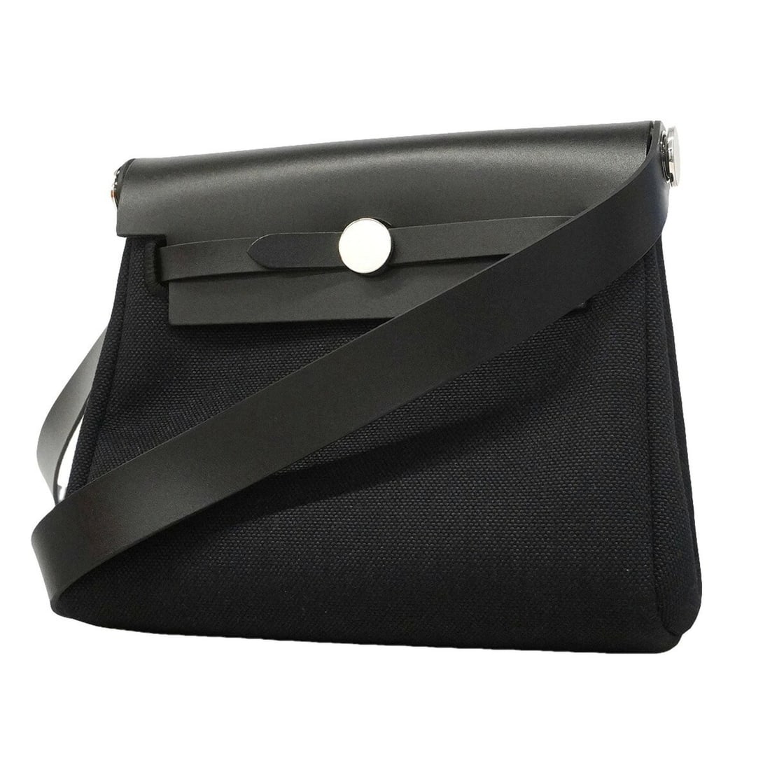 Hermes Shoulder Bag, Herbag Zip Mini, Toile Military, Black, G Stamp, Women's: --- Catalog ---Category: SizeSize (HxWxD): 19cm x 20cm x 6cm / 7.48'' x 7.87'' x 2.36''Category: DesignType: Shoulder bagColor: BlackGender: WomenHardware Color: SilverCategory: GeneralBrand: Hermes--