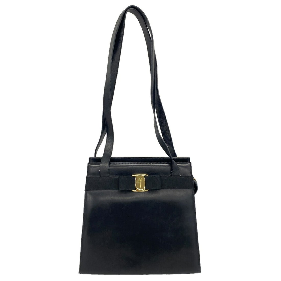 Salvatore Ferragamo Vara Leather Shoulder Bag, Black, Women's: --- Catalog ---Category: SizeSize (HxWxD): 25.5cm x 27.5cm x 9.5cm / 10.03'' x 10.82'' x 3.74''Category: DesignType: Shoulder bagColor: BlackGender: WomenMaterial: Leather Hardware Color: GoldCategory