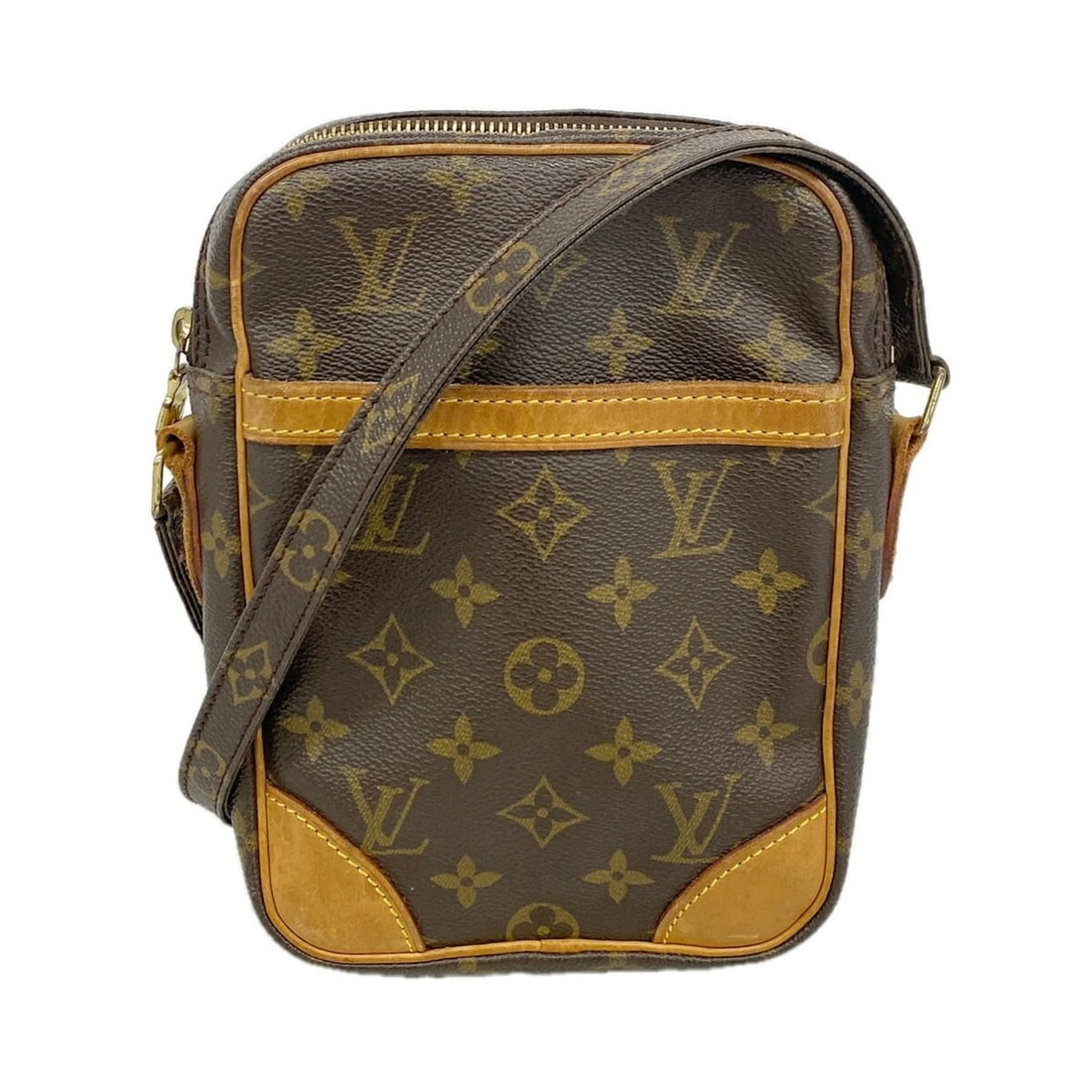 Louis Vuitton Monogram Danube Shoulder Bag M45266 Brown Women's: --- Catalog ---Category: SizeSize (HxWxD): 21.5cm x 15cm x 4.5cm / 8.46'' x 5.9'' x 1.77''Category: DesignType: Shoulder bagColor: BrownGender: WomenCategory: GeneralMPN: M45266Brand: Louis Vuitton---