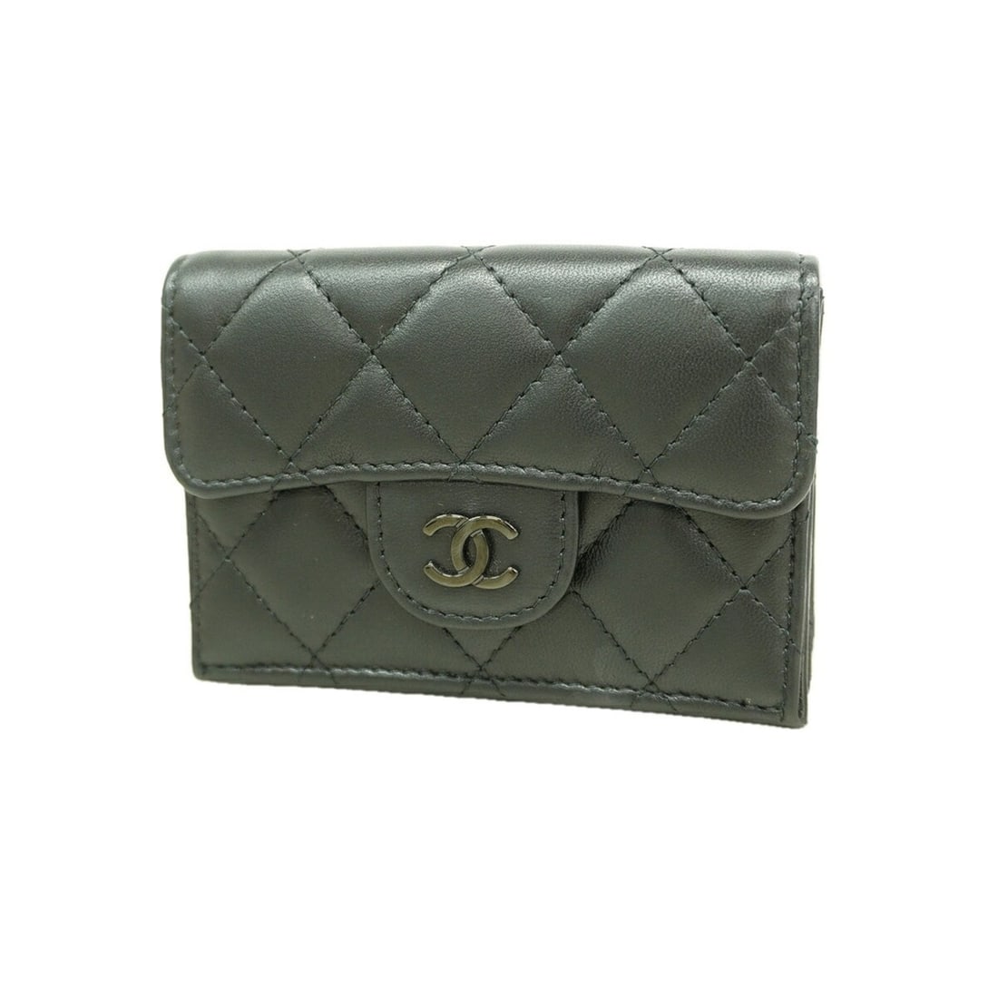Chanel Tri-fold Wallet, Matelassé Lambskin, Black, Women's: --- Catalog ---Category: SizeSize (HxWxD): 7.5cm x 10.5cm x 3.5cm / 2.95'' x 4.13'' x 1.37''Category: DesignType: Wallet (tri-fold)Color: BlackGender: WomenMaterial: Leather Leather/Fur Type: Lambskin