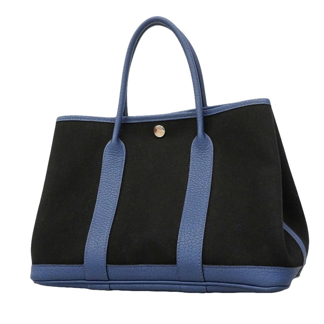 Hermes Garden TPM Tote Bag, Toile Chevron, Negonda, Black, Blue Brighton, D stamp, Ladies'.: --- Catalog ---Category: SizeSize (HxWxD): 22cm x 30cm x 13cm / 8.66'' x 11.81'' x 5.11''Category: DesignType: Tote bagColor: BlackGender: WomenMaterial: Toile chevron , Negonda leather Hardware Color