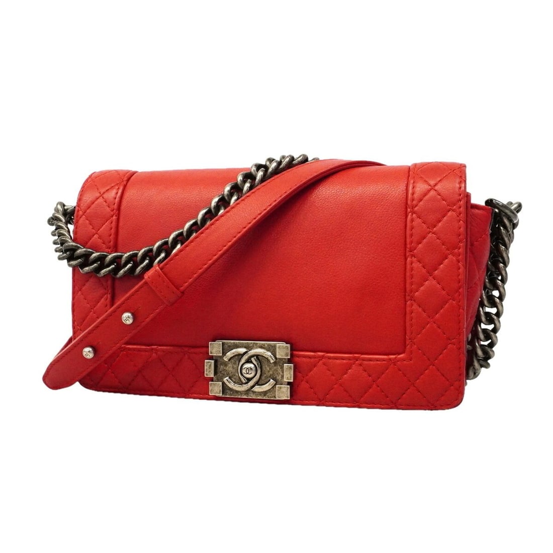 Chanel Boy Chain Shoulder Bag, Leather, Red, Women's: --- Catalog ---Category: SizeSize (HxWxD): 16cm x 25cm x 4.5cm / 6.29'' x 9.84'' x 1.77''Category: DesignType: Shoulder bagColor: Red colorGender: WomenMaterial: Leather Hardware Color: SilverCategory