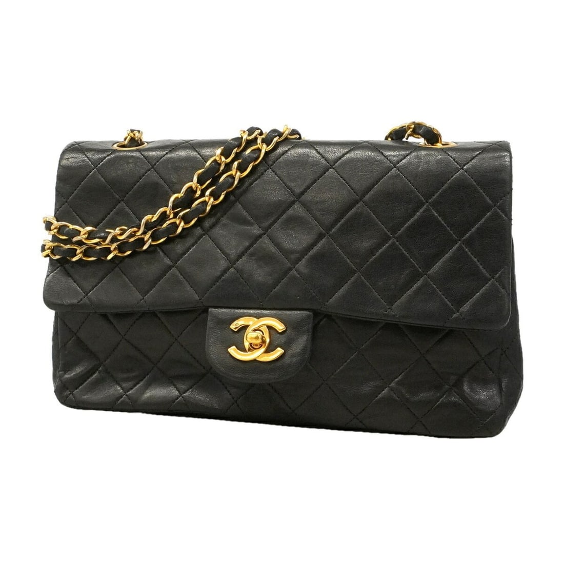 Chanel Matelassé Shoulder Bag, Double Flap, Chain, Lambskin, Black, Women's: --- Catalog ---Category: SizeSize (HxWxD): 17cm x 25cm x 7cm / 6.69'' x 9.84'' x 2.75''Category: DesignType: Shoulder bagColor: BlackGender: WomenMaterial: Leather Hardware Color: GoldLeather/Fur Type