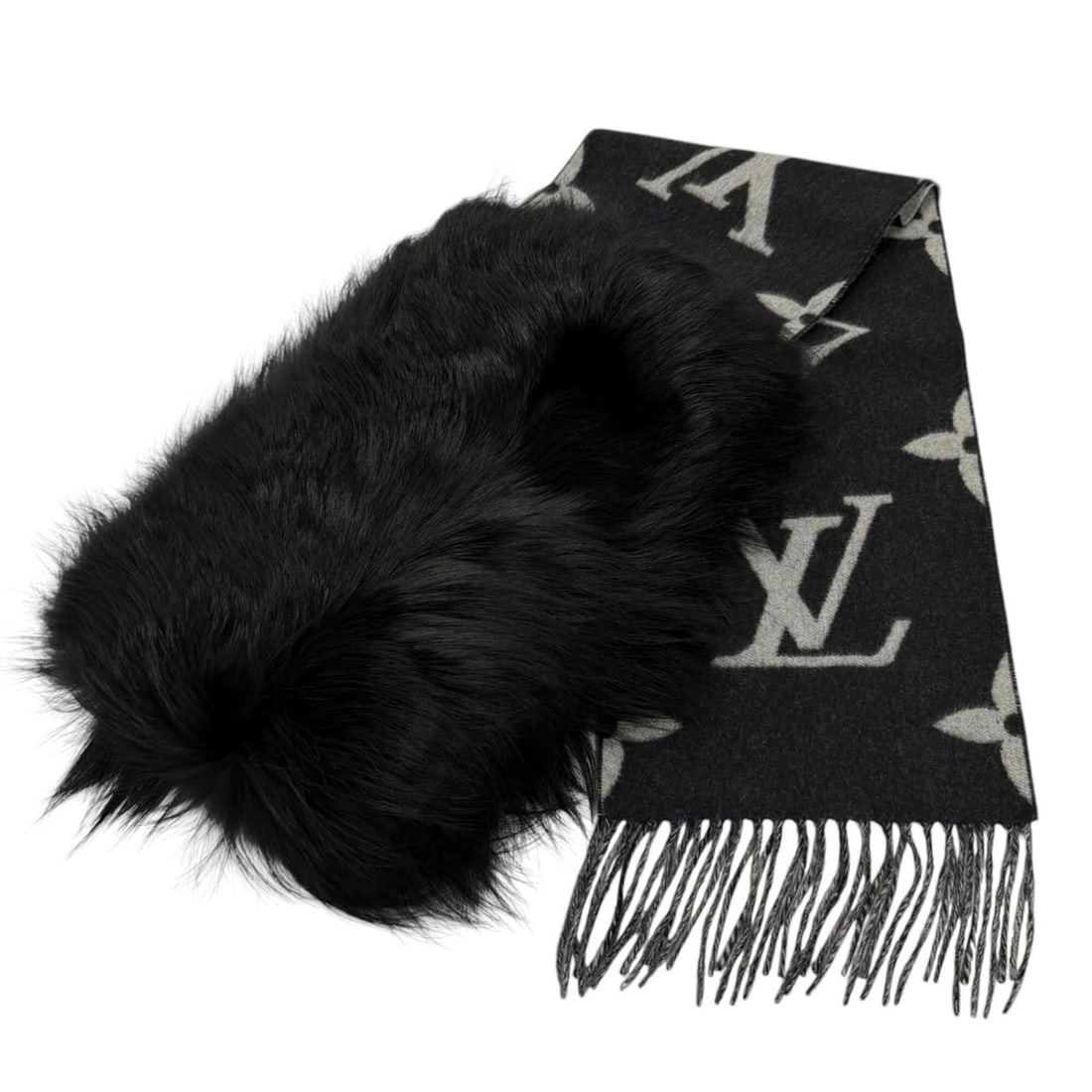 LOUIS VUITTON (Louis Vuitton) 2017 model M70721 Echarpe Reykjavik fur 100% cashmere fox Monogram (1 of 17)