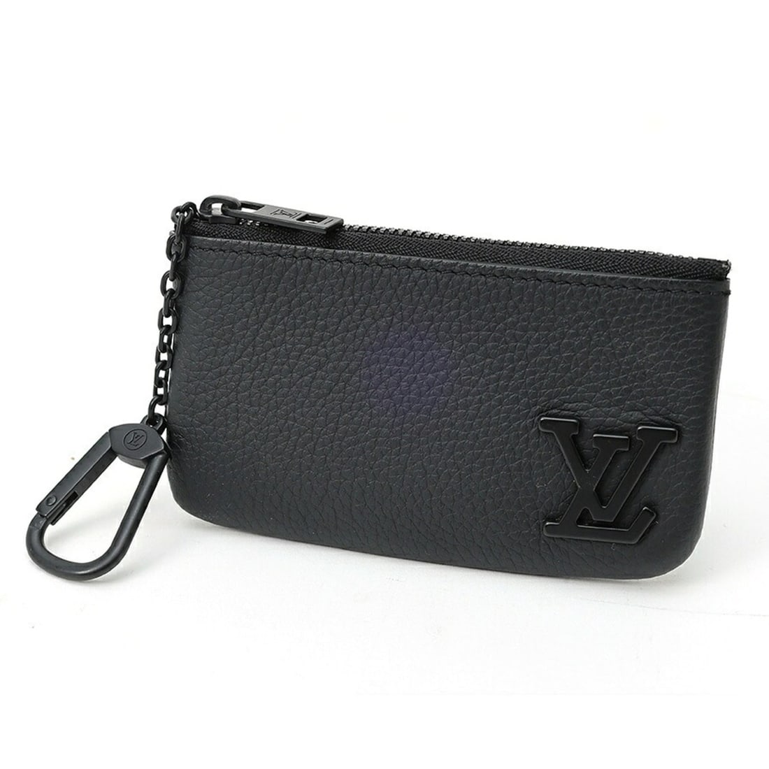 Louis Vuitton Pochette Clé Coin Case M81031 LV Aerogram Leather Black: --- Catalog ---Category: SizeSize (HxWxD): 7cm x 11.5cm / 2.75'' x 4.52''Category: DesignType: Coin purse/coin caseColor: BlackGender: Women,MenMaterial: Leather Category: GeneralBrand: Louis VuittonC