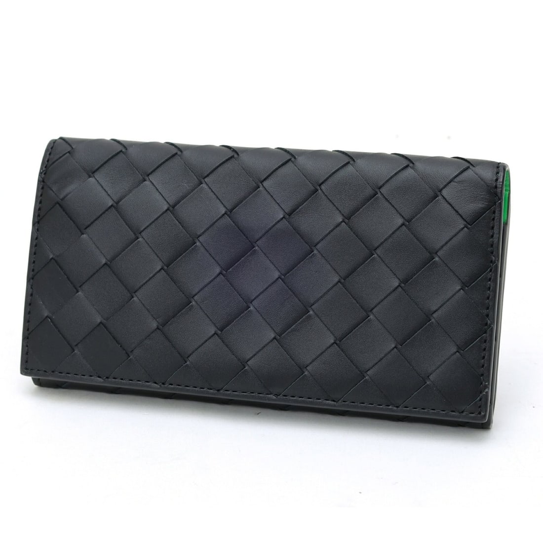 Bottega Veneta Intrecciato Long Wallet 749436, Calf Leather, Black/Green: --- Catalog ---Category: SizeSize (HxWxD): 10cm x 18cm x 2cm / 3.93'' x 7.08'' x 0.78''Category: DesignType: Long wallet (bi-fold)Color: Black, GreenGender: Women,MenMaterial: Leather Category: Genera