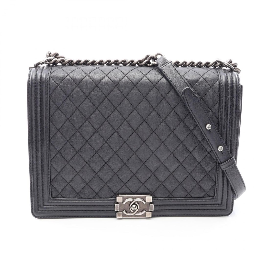 Chanel Boy Shoulder Bag/Handbag, Caviar Leather (Grained Calfskin), Women's, Black: --- Catalog ---Category: SizeSize (HxWxD): 22cm x 30cm x 7cm / 8.66'' x 11.81'' x 2.75''Category: DesignType: Handbag, Shoulder bagColor: BlackGender: WomenMaterial: Grained Calfskin Category: General