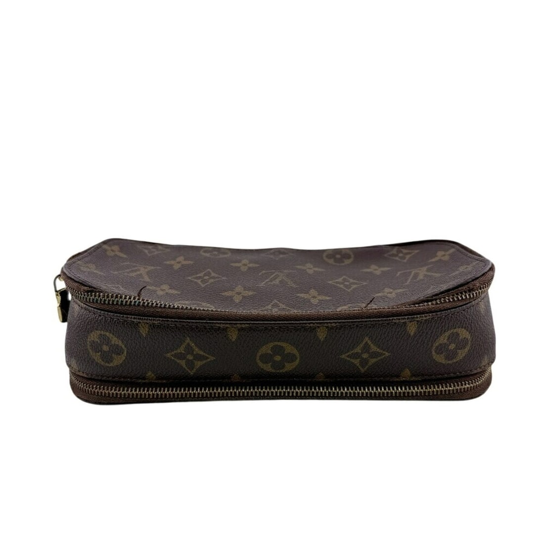 LOUIS VUITTON M47505 Trousse Blush GM Monogram Leather Brown: --- Catalog ---Category: SizeSize (HxWxD): 10.5cm x 22cm x 6cm / 4.13'' x 8.66'' x 2.36''Category: DesignType: PouchColor: BrownGender: WomenMaterial: Leather Category: GeneralLine: MonogramBrand: Lou
