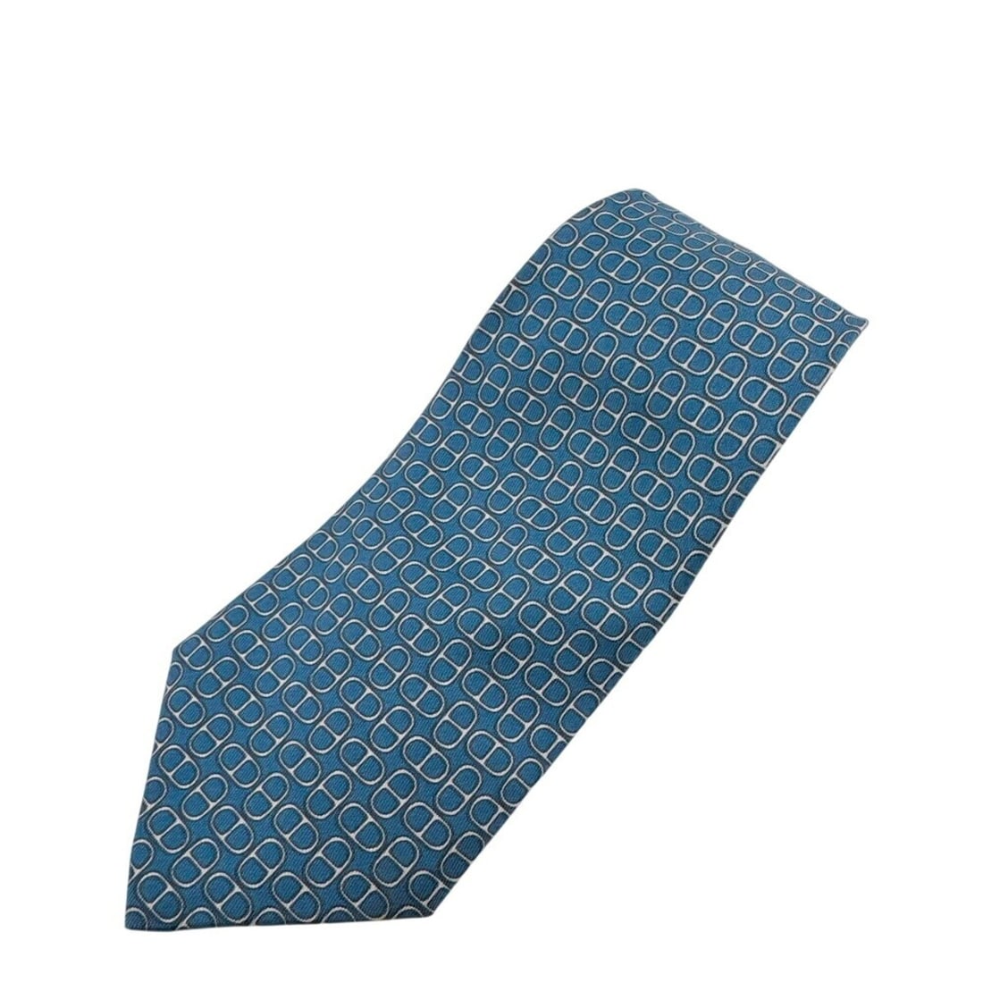 HERMES Chaine d'Ancre Tie, Blue: --- Catalog ---Category: SizeWidth: 8cm / 3.14''Total Length: 136.5cm / 53.74''Category: DesignType: CravatColor: BlueGender: MenMaterial: Silk Category: GeneralBrand: Hermes--- Item List ---Section: 