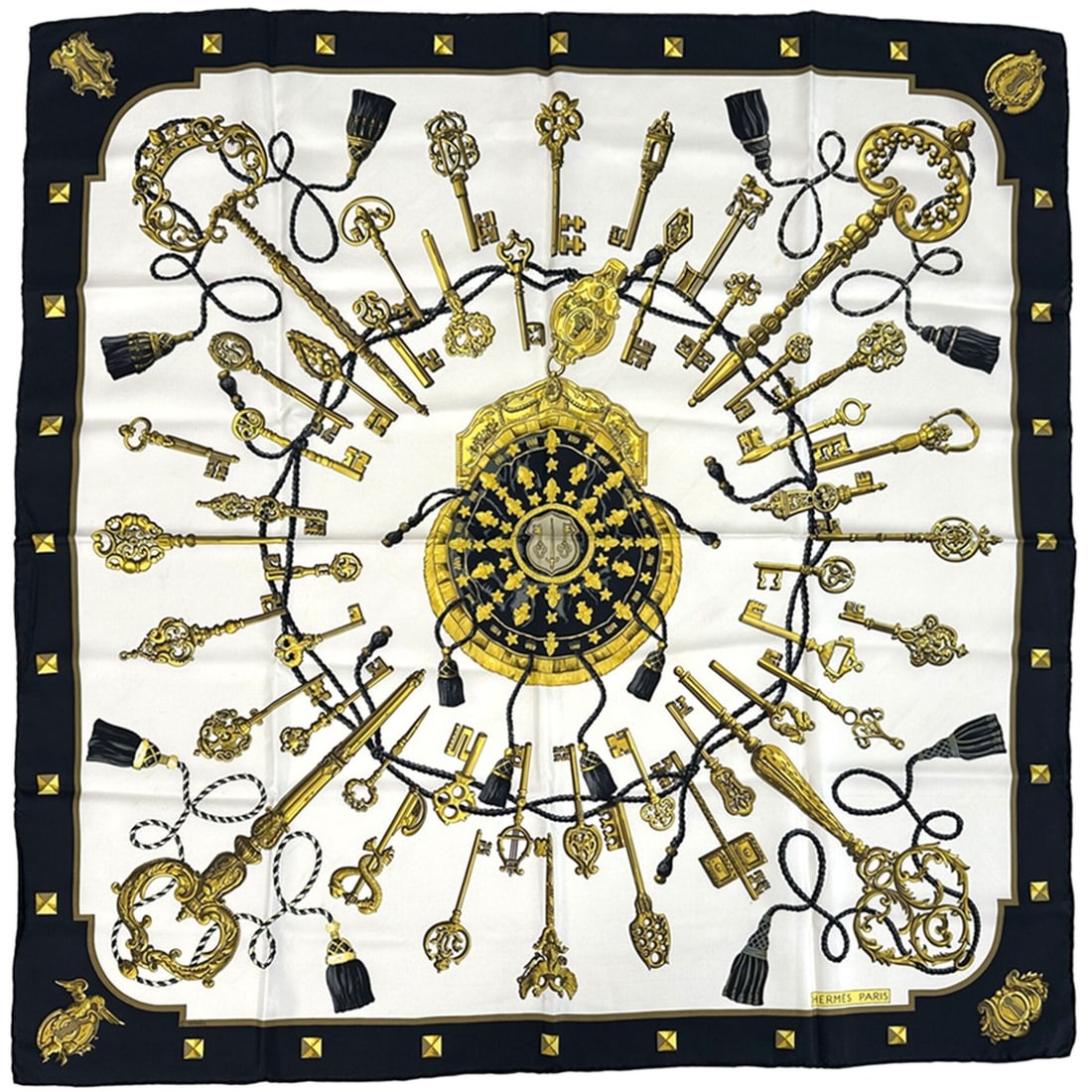 Hermes scarf/muffler, Carre 90, LES CLES key design, women's, brand, silk, black, multicolor.: --- Catalog ---Category: SizeSize (LxW): 90cm x 90cm / 35.43'' x 35.43''Category: DesignType: ScarfColor: Black, Multi-colorGender: WomenMaterial: Silk Category: GeneralBrand: HermesCountry of Origin: