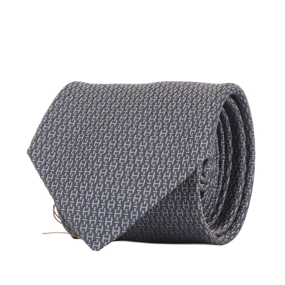 HERMES Chaine d'Ancre Silk Tie, Navy Blue, for Men's Office Wear: --- Catalog ---Category: SizeWidth: 7cm / 2.75''Total Length: 143cm / 56.29''Category: DesignType: CravatColor: NavyGender: MenCategory: GeneralBrand: HermesCountry of Origin: France--- Item List