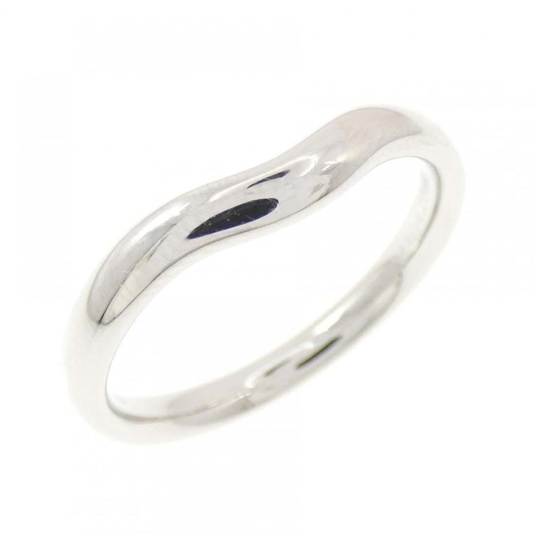 Tiffany Curved Ring: --- Catalog ---Category: SizeJP Size: 19US Size: 9.5Category: DesignType: Band ringGender: WomenMaterial: Platinum 950Category: GeneralBrand: Tiffany--- Item List ---Section: ConditionRanking: Rank