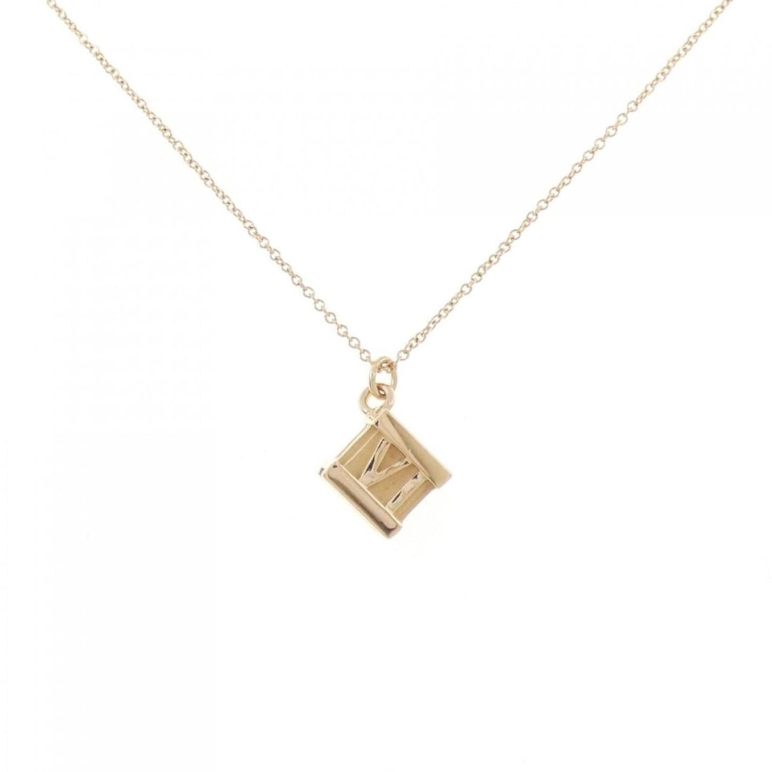 Tiffany & Co. Atlas Cube Necklace: --- Catalog ---Category: SizePendant Size: 19mm x 11.4mm / 0.74'' x 0.44''Neck Circumference: 41 cm - 46 cm / 16.14'' - 18.11''Category: DesignGender: WomenMaterial: Pink gold (18K)Pendant Type: