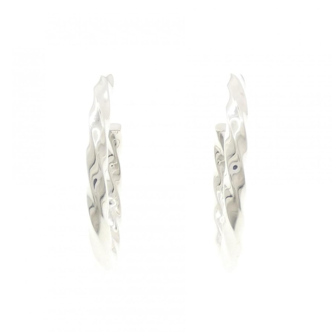 Tiffany & Co. 925 Sterling Silver Earrings: --- Catalog ---Category: SizeSize (HxWxD): 35.60mm x 3.50mm / 1.40'' x 0.14''Category: DesignType: Hoop earringsGender: WomenMaterial: Silver 925Category: GeneralBrand: Tiffany--- Item List