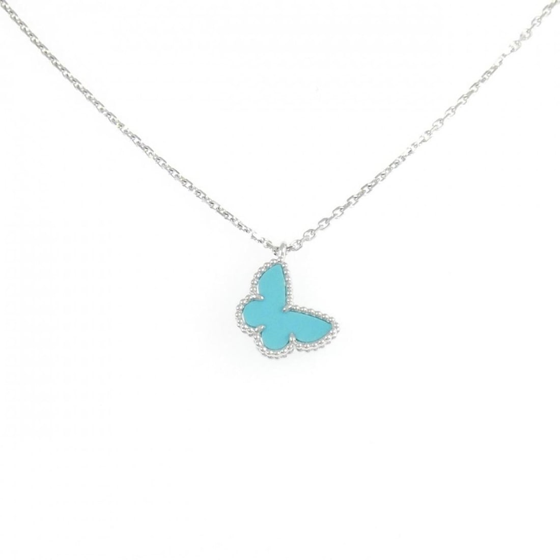 Van Cleef & Arpels Sweet Alhambra Necklace: --- Catalog ---Category: SizePendant Size: 12.9mm x 10.2mm / 0.5'' x 0.4''Neck Circumference: 38 cm - 40 cm / 14.96'' - 15.74''Category: DesignGender: WomenMaterial: White gold (18K)Pendant Type:
