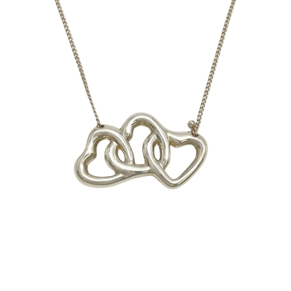 Tiffany & Co. Triple Heart Necklace, SV925, 3.6g, Silver: --- Catalog ---Category: SizePendant Size: 14mm x 24mm / 0.55'' x 0.94''Neck Circumference: 46 cm / 18.11''Category: DesignColor: SilverGender: Men,WomenMaterial: Silver 925Necklace Type: NecklaceCate