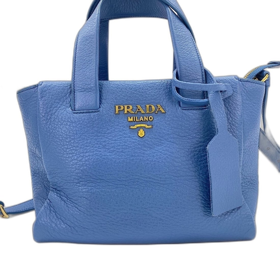 Prada Vitello Shoulder Bag/Handbag, Blue: --- Catalog ---Category: SizeSize (HxWxD): 19cm x 30cm x 11cm / 7.48'' x 11.81'' x 4.33''Category: DesignType: Handbag, Shoulder bagColor: BlueGender: WomenCategory: GeneralBrand: Prada--- Item List -