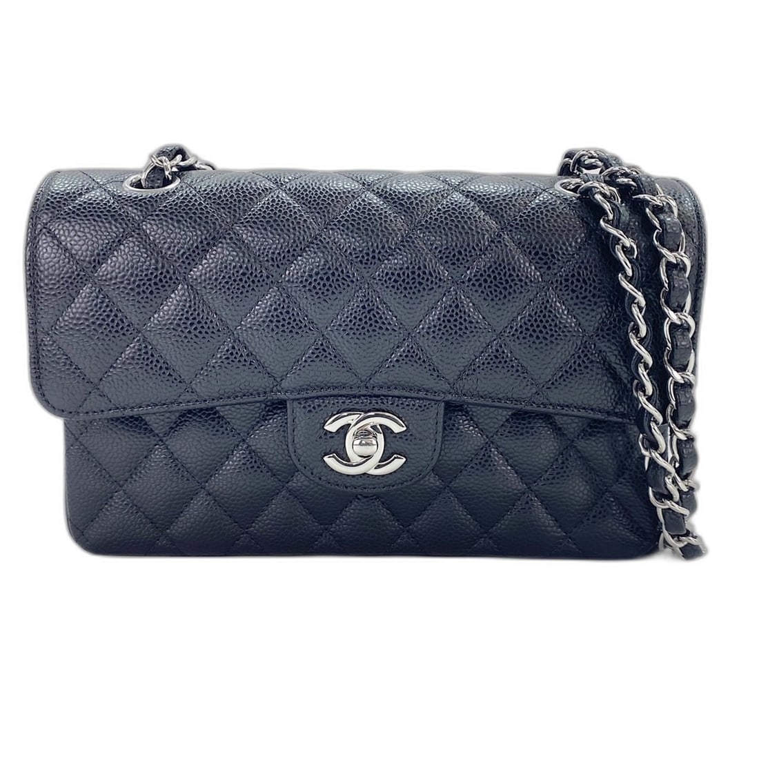 Chanel Matelassé Small Shoulder Bag, Black: --- Catalog ---Category: SizeSize (HxWxD): 14cm x 22.5cm x 7cm / 5.51'' x 8.85'' x 2.75''Strap Length: 53cm / 20.86''Category: DesignType: Shoulder bagColor: BlackGender: WomenCategory: GeneralLine: