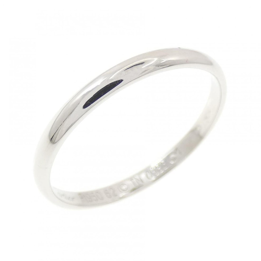 Cartier wedding ring: --- Catalog ---Category: SizeUS Size: 10.5Brand Size: 62Category: DesignType: Band ringGender: Women,MenMaterial: Platinum 950Category: GeneralBrand: Cartier--- Item List ---Section: