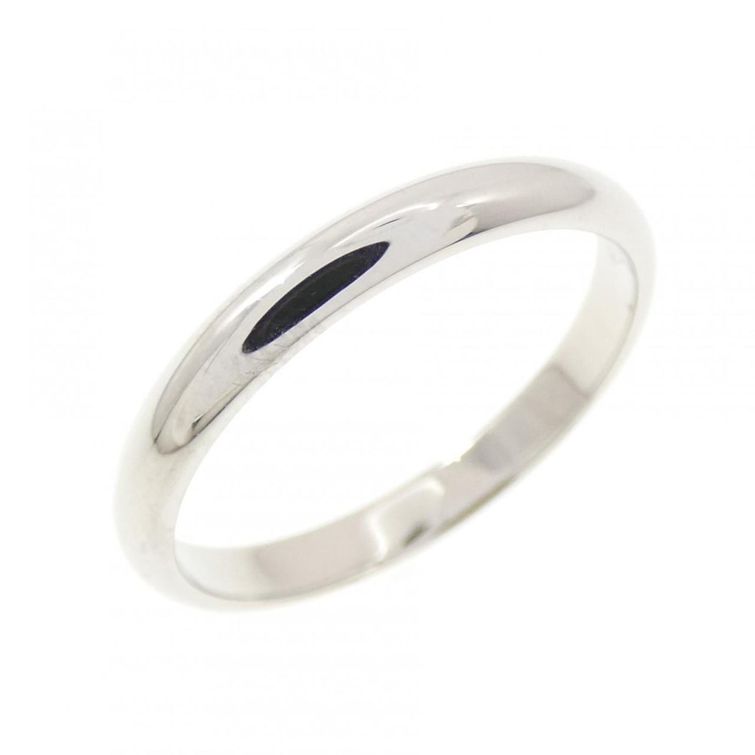 Cartier wedding ring: --- Catalog ---Category: SizeJP Size: 8.5US Size: 4.5Category: DesignType: Band ringGender: WomenMaterial: Platinum 950Category: GeneralBrand: Cartier--- Item List ---Section: ConditionRanking: Rank