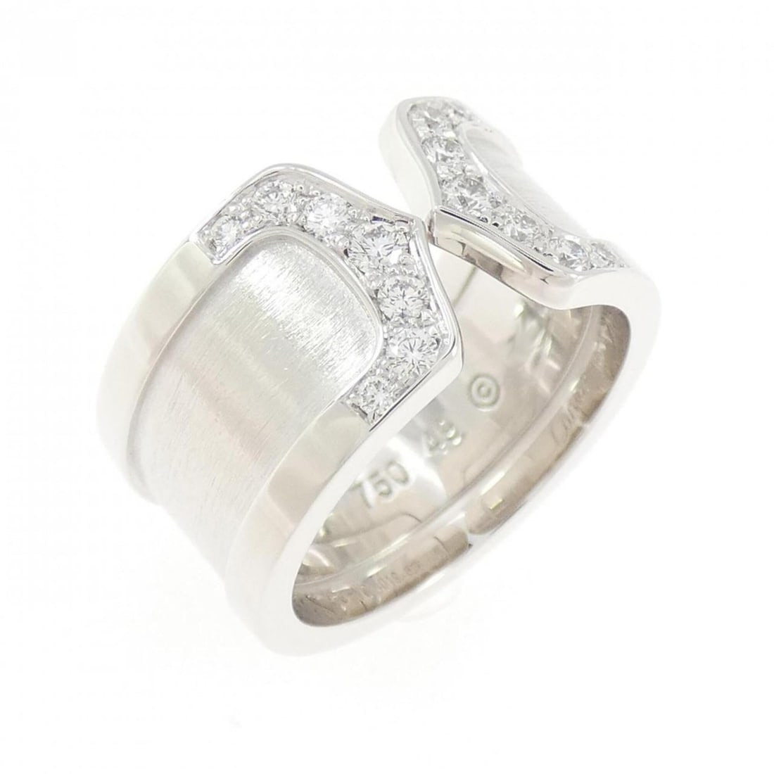 Cartier C2 Large Ring: --- Catalog ---Category: SizeUS Size: 5Brand Size: 49Category: DesignType: Band ringGender: WomenMaterial: White gold (18K)Category: GeneralBrand: Cartier--- Item List ---Section: ConditionRanking: Ra