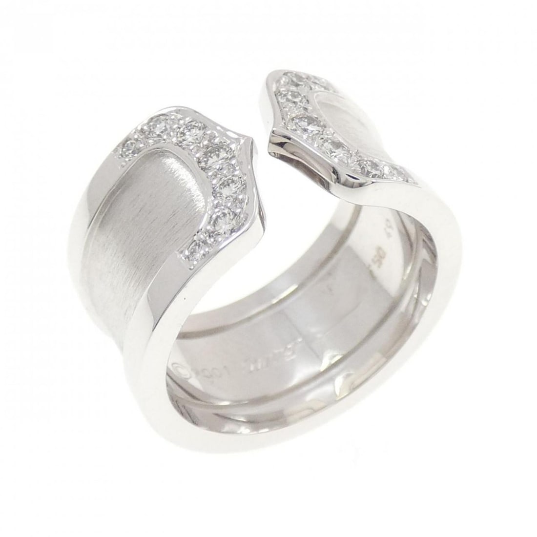 Cartier C2 Large Ring: --- Catalog ---Category: SizeUS Size: 5Brand Size: 49Category: DesignType: Band ringGender: WomenMaterial: White gold (18K)Category: GeneralBrand: Cartier--- Item List ---Section: ConditionRanking: