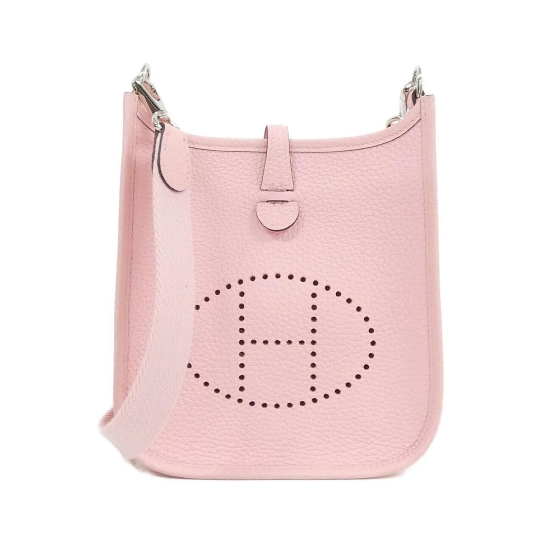 Hermes Evelyne Amazon 16cm 069426CK Shoulder Bag: --- Catalog ---Category: SizeSize (HxWxD): 18cm x 17cm x 5cm / 7.08'' x 6.69'' x 1.96''Category: DesignType: Shoulder bagColor: Rose sakuraGender: WomenMaterial: Taurillon clemence leather Hardware