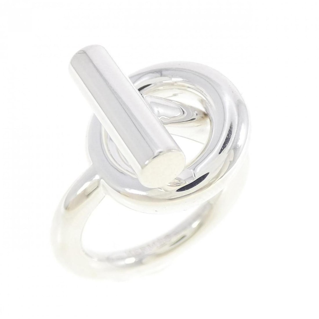 Hermes Hermès Echappé Ring: --- Catalog ---Category: SizeUS Size: 5Brand Size: 49Category: DesignType: Band ringGender: WomenMaterial: Silver 925Category: GeneralMPN: H103658BBrand: Hermes--- Item List ---Section: