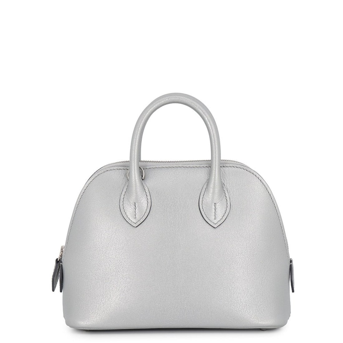 Hermes Bolide 1923 Mini Argent Chevre Chamquila K stamp HERMES 2-way shoulder bag handbag: --- Catalog ---Category: SizeSize (HxWxD): 13.5cm x 18cm x 7.5cm / 5.31'' x 7.08'' x 2.95''Category: DesignType: HandbagColor: ArgentGender: WomenMaterial: Chevre leather Category: GeneralBrand: Herme