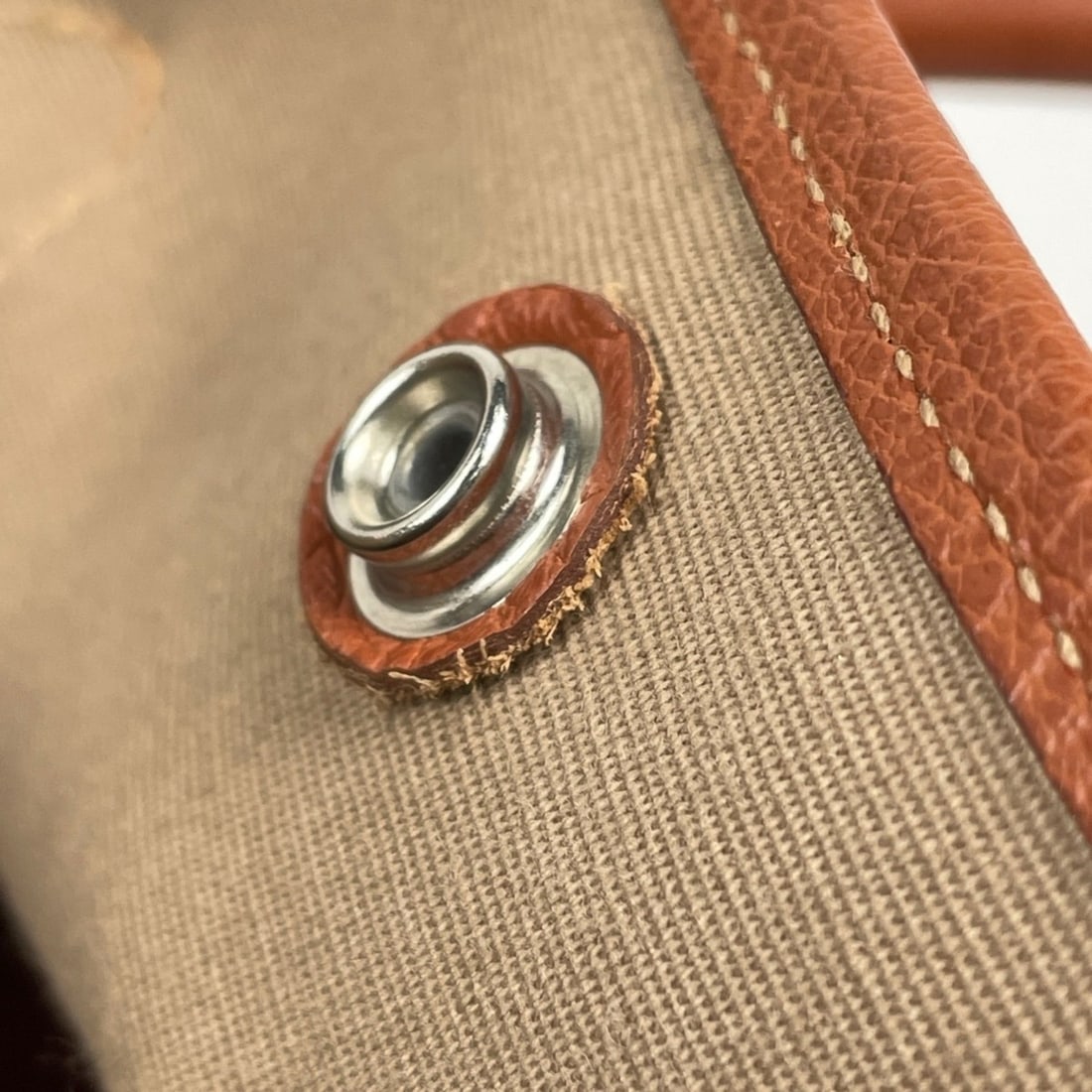 Louis Vuitton Bague Cracker Open Petite Model Ring - 9