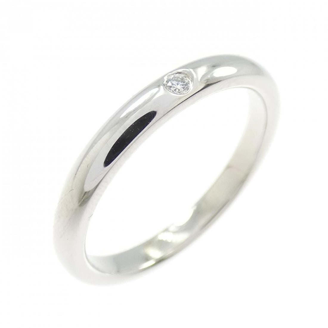 Tiffany Stacking Band Ring: --- Catalog ---Category: SizeJP Size: 15US Size: 7.5Category: DesignType: Band ringColor: PlatinumStone: DiamondGender: WomenMaterial: Platinum 950Category: GeneralMPN: 60016398Brand: Tiffany--- Item