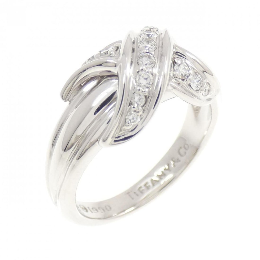Tiffany Signature Ring: --- Catalog ---Category: SizeJP Size: 11US Size: 6Category: DesignType: Band ringColor: White goldStone: DiamondGender: WomenMaterial: White gold (18K)Category: GeneralBrand: Tiffany--- Item List