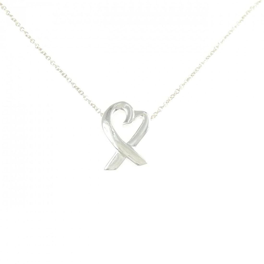 Tiffany Loving Heart Small Necklace: --- Catalog ---Category: SizePendant Size: 14.2mm x 10.3mm / 0.55'' x 0.4''Neck Circumference: 42 cm / 16.53''Category: DesignColor: SilverGender: WomenMaterial: Silver 925Pendant Type: