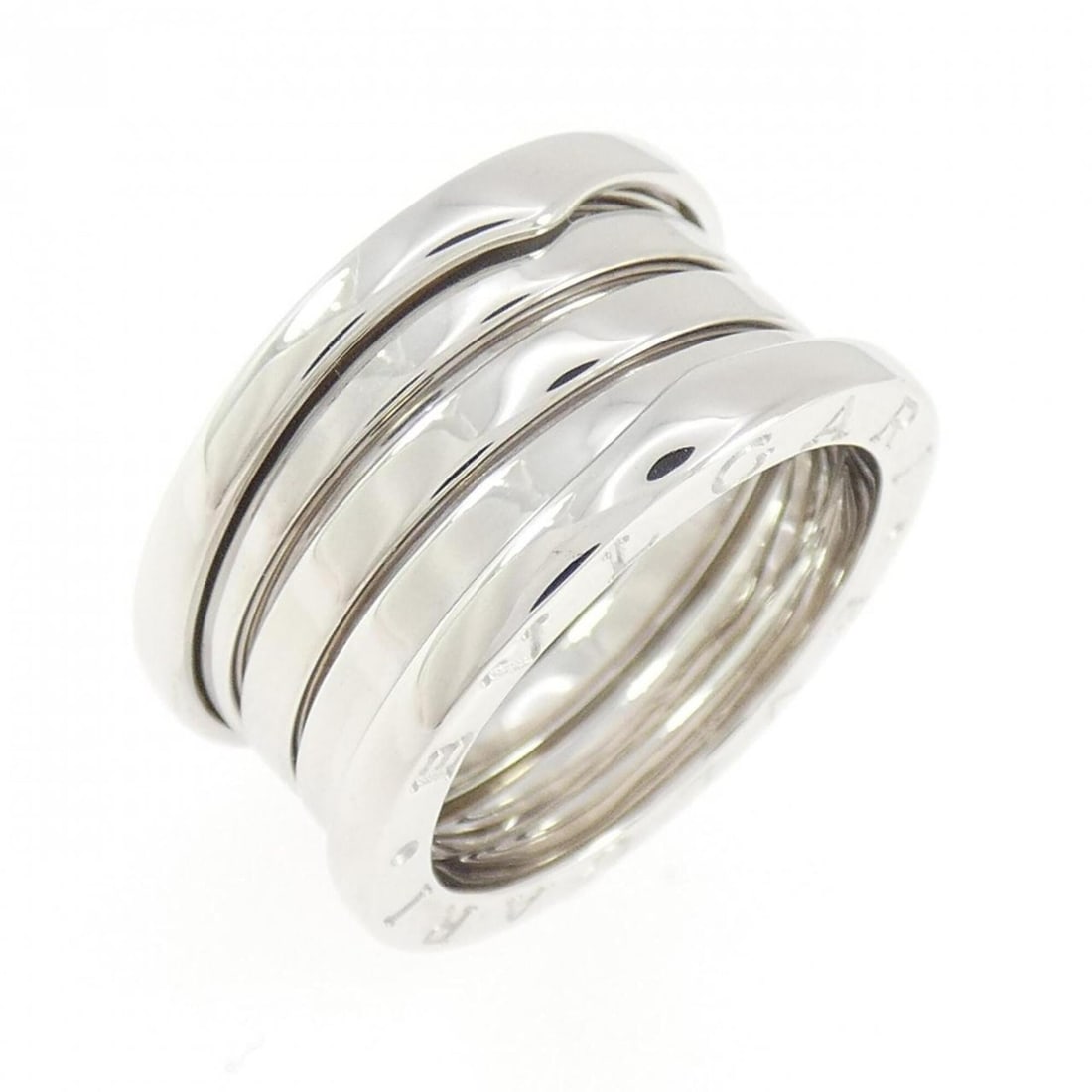 Bvlgari B.zero1 4-band ring: --- Catalog ---Category: SizeJP Size: 14US Size: 4Category: DesignType: Band ringColor: SilverGender: WomenMaterial: White gold (18K)Category: GeneralBrand: Bvlgari--- Item List ---Section: ConditionR