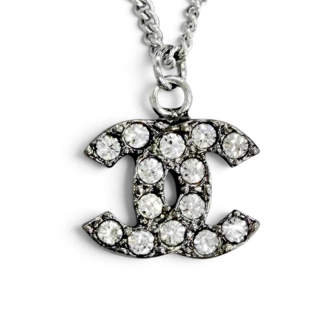 CHANEL Vintage 06P Coco Mark Rhinestone Necklace, Silver, Made in France, Women's, with Box.: --- Catalog ---Category: SizePendant Size: 10mm x 15mm / 0.39'' x 0.59''Neck Circumference: 44.5 cm / 17.51''Category: DesignColor: SilverGender: WomenNecklace Type: NecklaceCategory: GeneralMPN: 06PB
