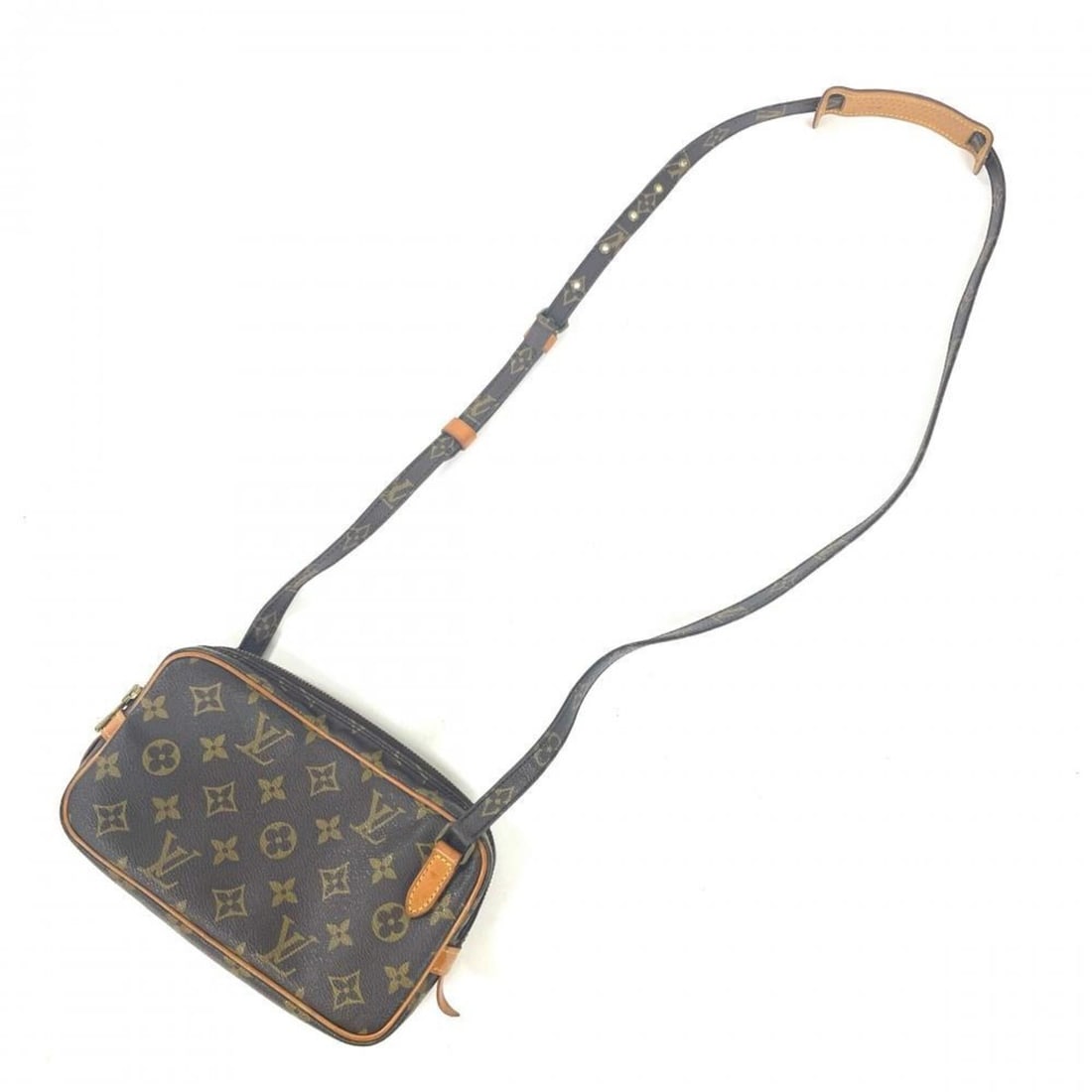 Louis Vuitton Marly Bandoulière Shoulder Bag, Monogram Canvas, M51828, Brown, 881TH: --- Catalog ---Category: SizeSize (HxWxD): 12cm x 22cm x 4cm / 4.72'' x 8.66'' x 1.57''Category: DesignType: Shoulder bagColor: BrownGender: Women,MenMaterial: Monogram , Canvas Category: GeneralMPN: 