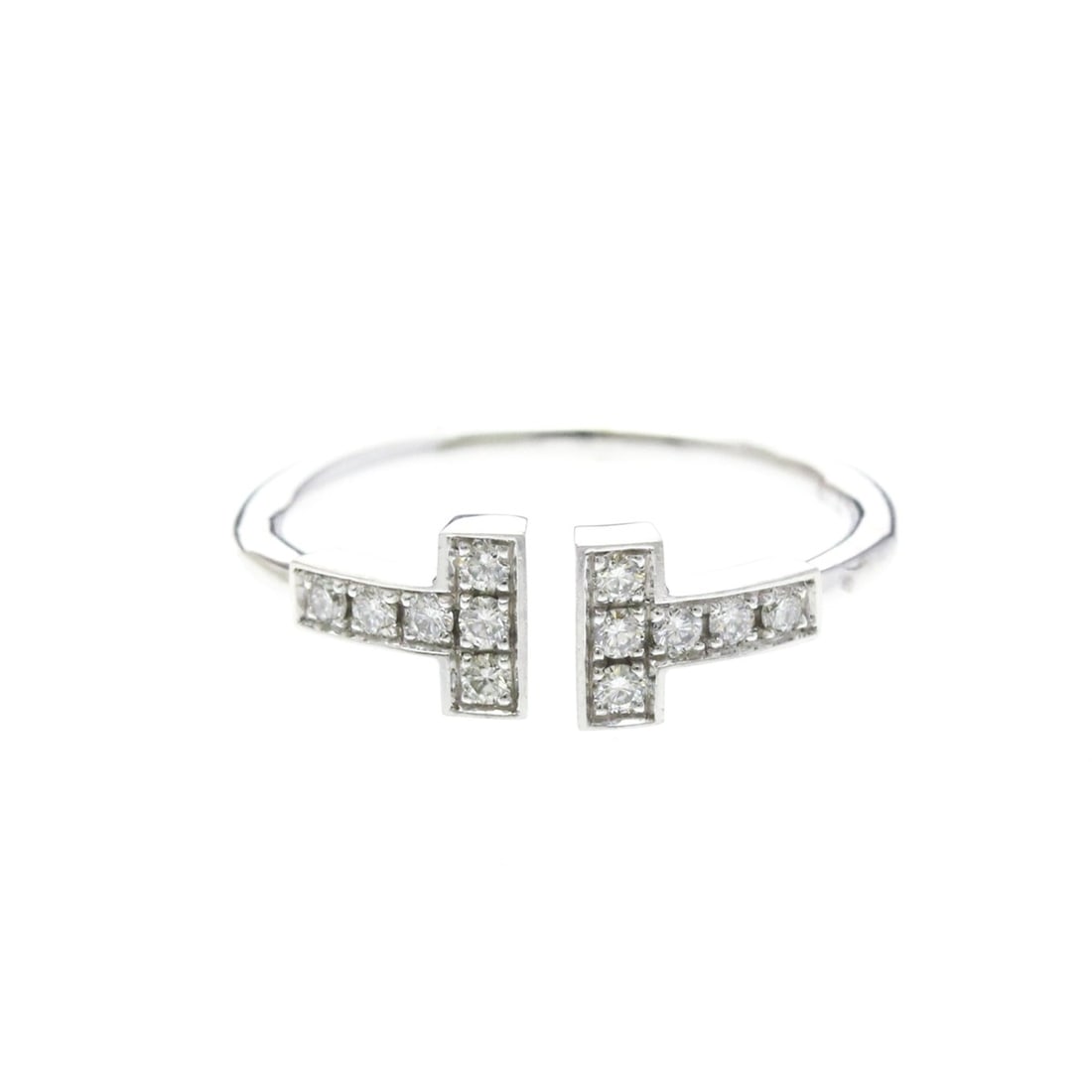 Tiffany T-wire Ring With Diamond White Gold (18K) Fashion Diamond Band Ring Silver: --- Catalog ---Category: SizeWeight: 2.5g / 0.08oz.JP Size: 8US Size: 4.5Category: DesignType: Band ringColor: SilverMetal: White GoldStone: DiamondStyle: FashionGender: Men,WomenMaterial: White gold 