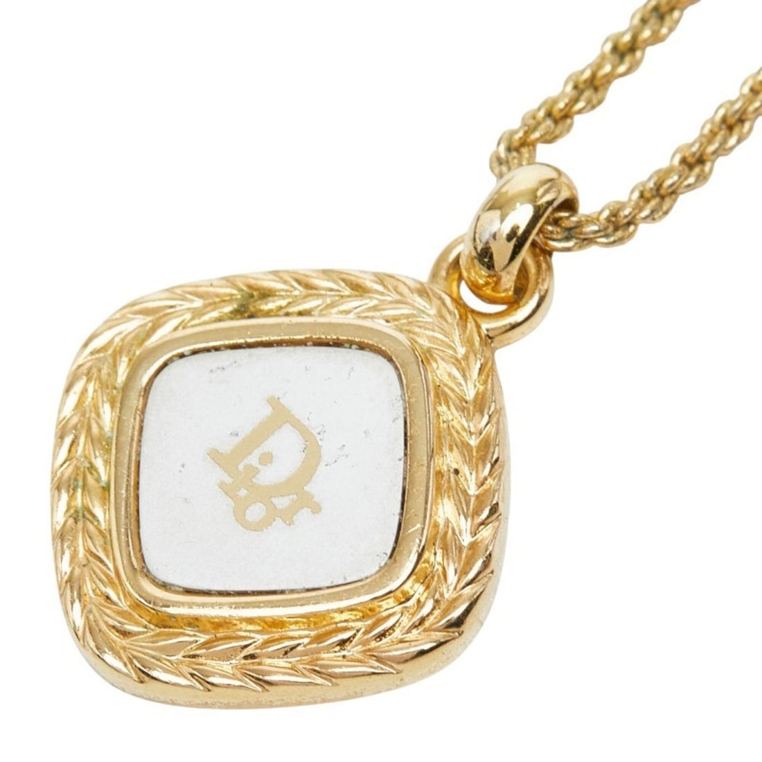 Christian Dior Dior Square Logo Chain Pendant Necklace, Gold Plated, Women's: --- Catalog ---Category: SizePendant Size: 19.2mm x 26mm / 0.75'' x 1.02''Neck Circumference: 44 cm / 17.32''Category: DesignColor: GoldGender: WomenNecklace Type: Pendant necklaceCategory: GeneralBra
