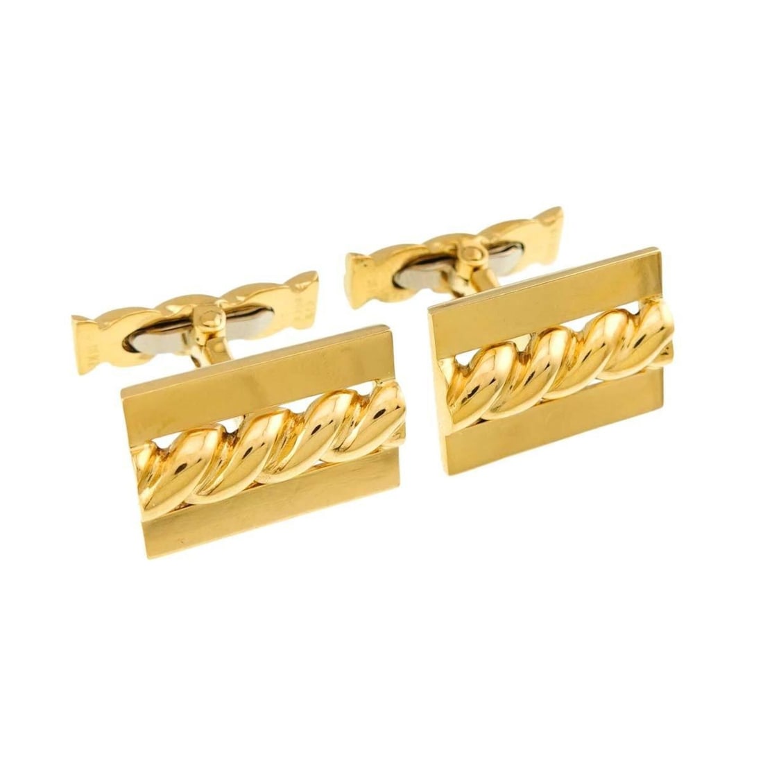 Van Cleef & Arpels 18K Yellow Gold 750 Cuff Links: --- Catalog ---Category: SizeSize (HxWxD): 12.70mm x 17.80mm / 0.50'' x 0.70''Category: DesignType: CufflinksGender: MenMaterial: Yellow gold (18K)Category: GeneralBrand: Van Cleef & Arpels--- Item Li