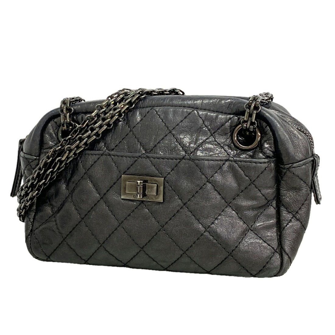 Chanel Shoulder Bag 2.55 Matelassé Leather Black Women's: --- Catalog ---Category: SizeSize (HxWxD): 13.5cm x 20cm x 7.5cm / 5.31'' x 7.87'' x 2.95''Category: DesignType: Shoulder bagColor: BlackGender: WomenMaterial: Leather Hardware Color: SilverCategory: 